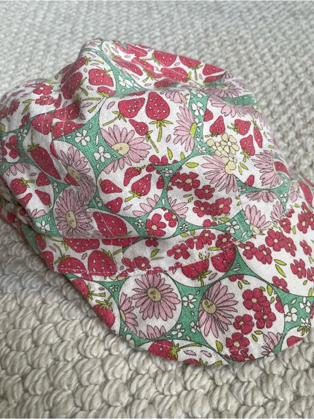 Hand-crafted cotton hat - Picture 4 of 15